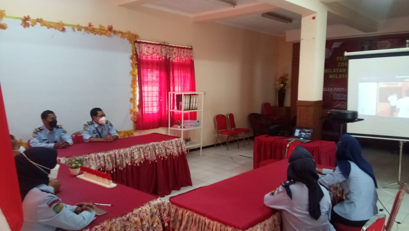 Kepala Rupbasan Surabaya Hadiri Pelantikan dan Pengambilan Sumpah/Janji Pejabat Administrasi dan Pejabat Fungsional  Tertentu di Lingkungan Kanwil Kemenkumham Jatim